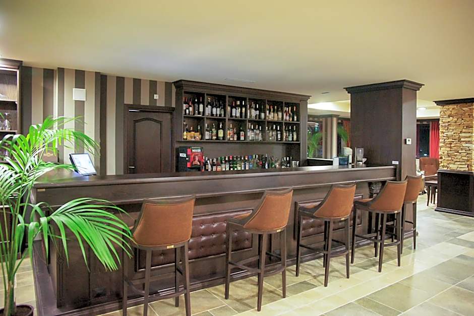 Royal Park Hotel & Apartments