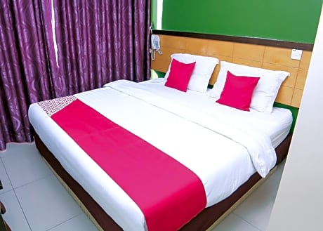 Hotel O Holiday Mansion Inn