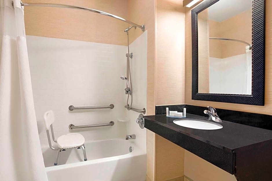 Fairfield Inn by Marriott Dubuque