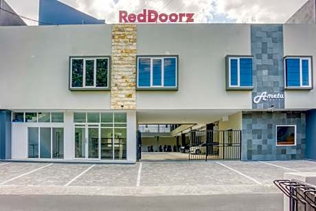 RedDoorz @ Plemburan Jakal 2