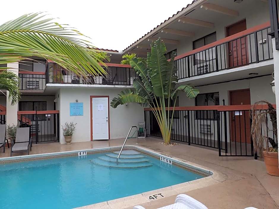Palm Breeze Hotel