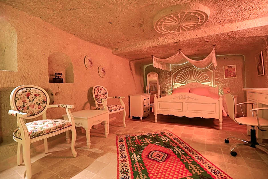 Iris Cave Cappadocia