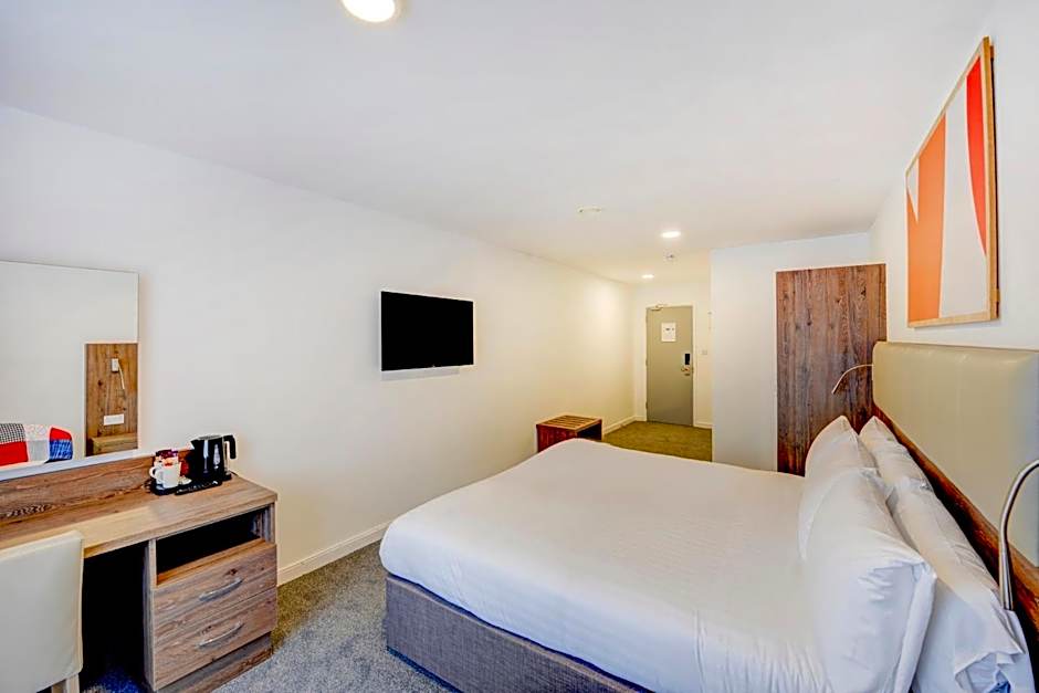 OYO Plymouth Central