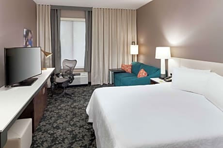 King Room with Sofa Bed - Non-Smoking
