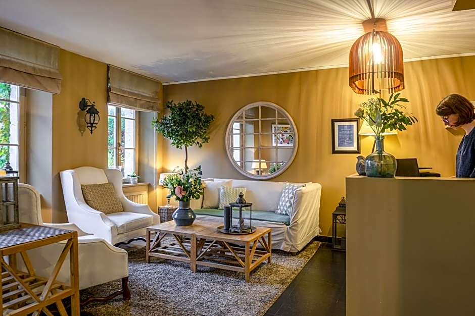 Hôtel Traiteur Les Ormes, The Originals Relais