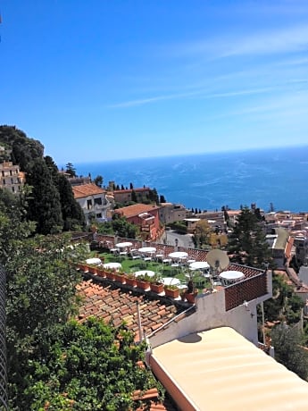 Quadruple Room with View