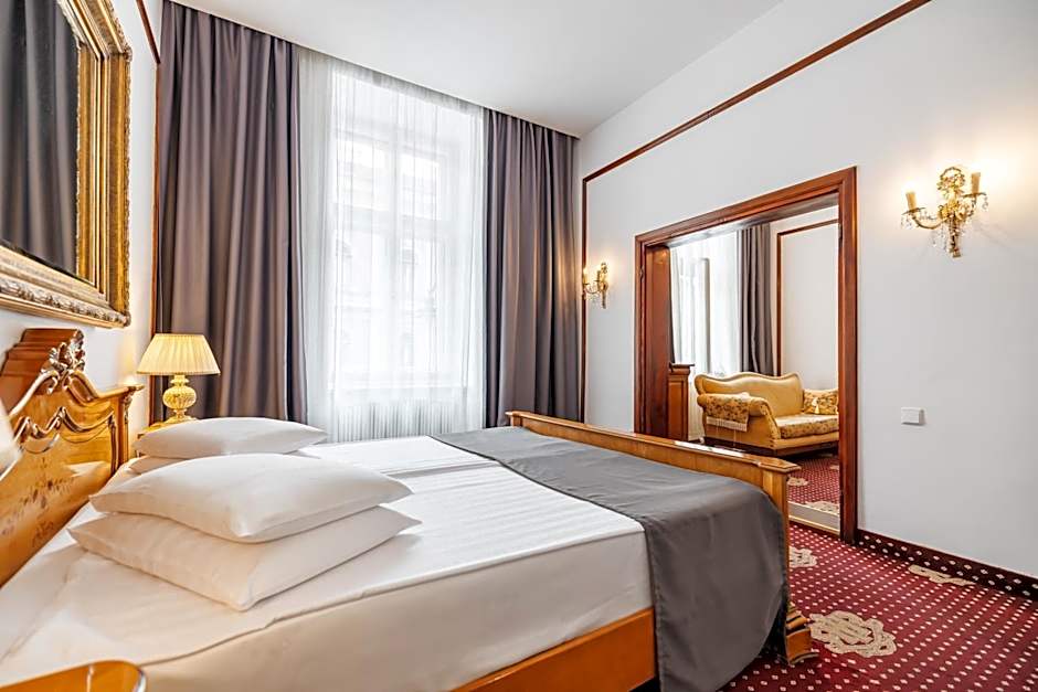 Hotel Imparatul Romanilor