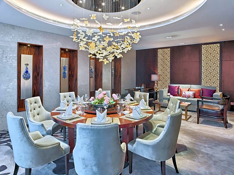 White Swan Hotel