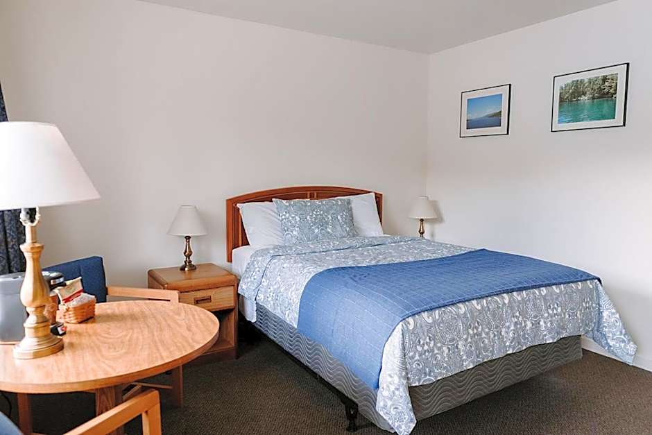 Blue Moon Motel