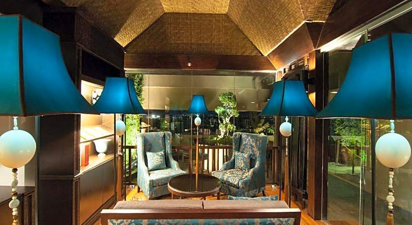 Dusit Thani Manila Hotel