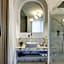 Piazza Farnese Luxury Suites