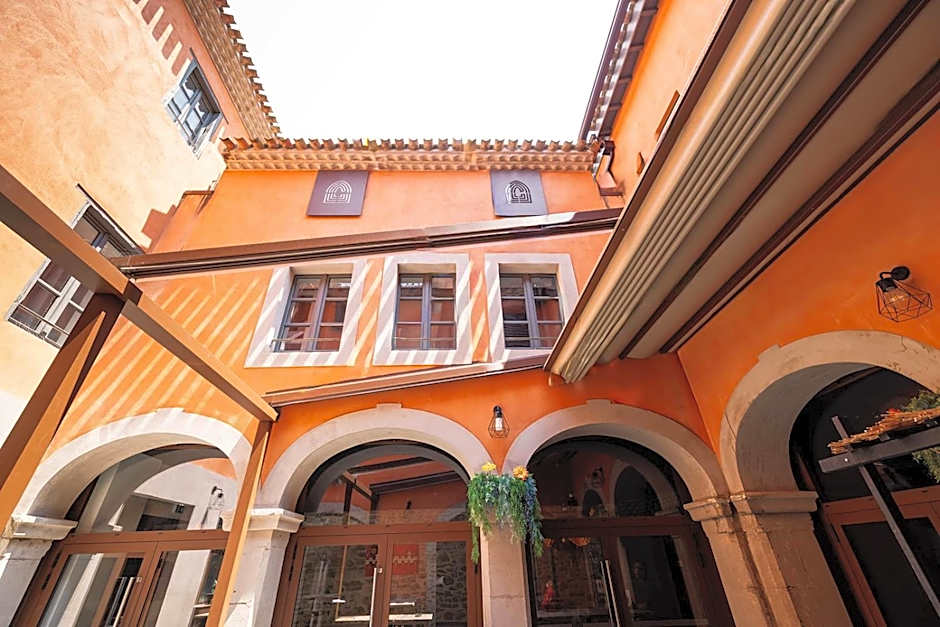 Le Couvent - Hostel