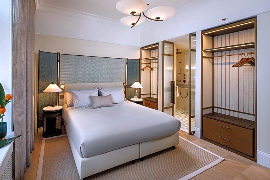 Small Luxury Hotel Ambassador a l'Opera