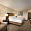 DoubleTree by Hilton McLean Tysons