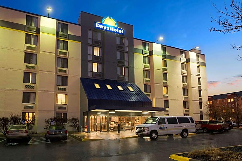 Days Hotel by Wyndham University Ave SE