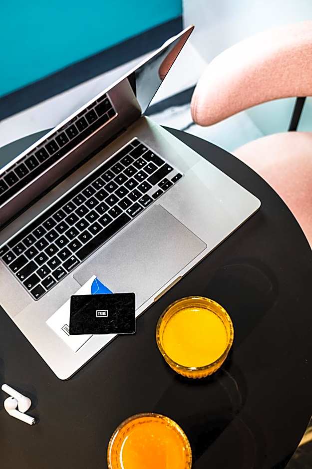 Tribe Paris La Defense Esplanade