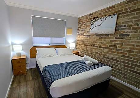 One Bedroom Apartment