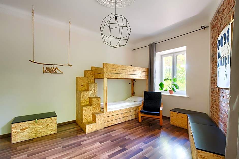 Lull Hostel