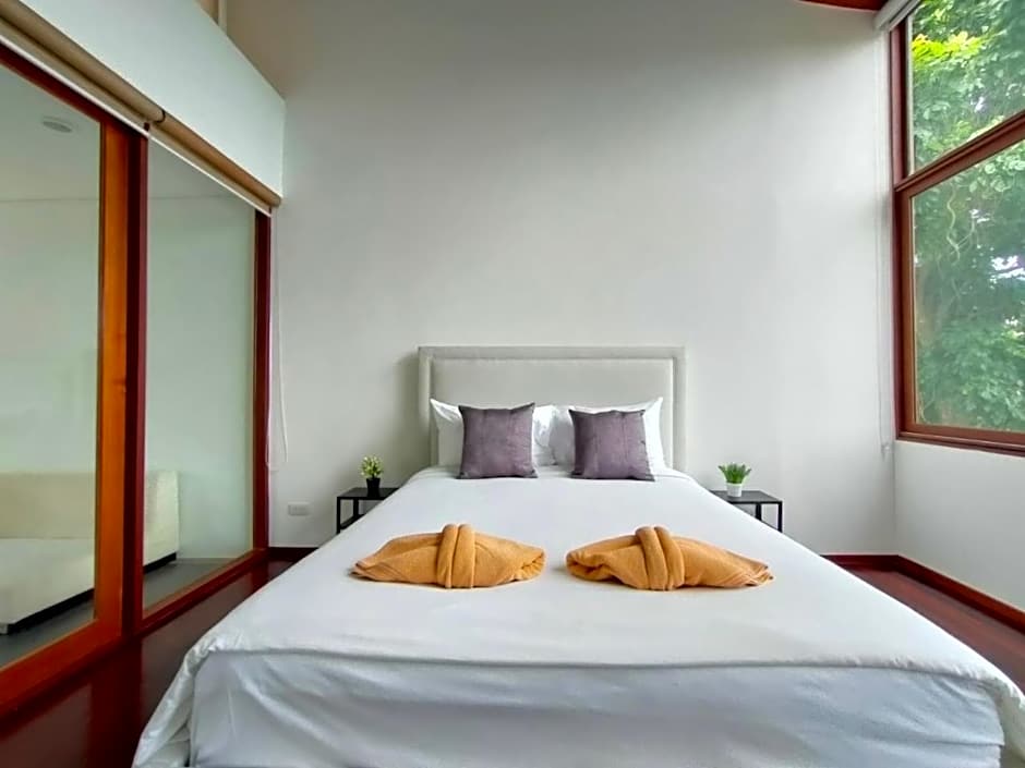 Pranaluxe 4 Bedroom Pool Villa C6