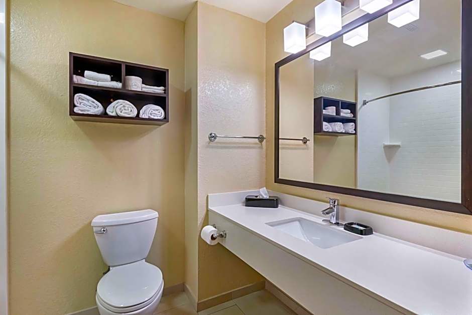 Best Western Edgewater Inn