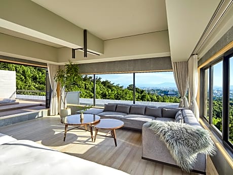 Penthouse Royal Suite