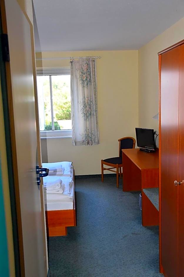 ARC Hotel