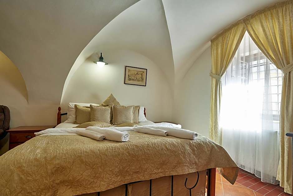 Vivaldi Apartments