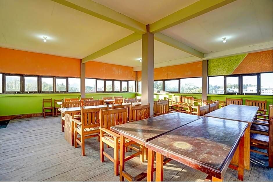 Hotel O Sahabat Syariah Near Plasa Telkom Bawean