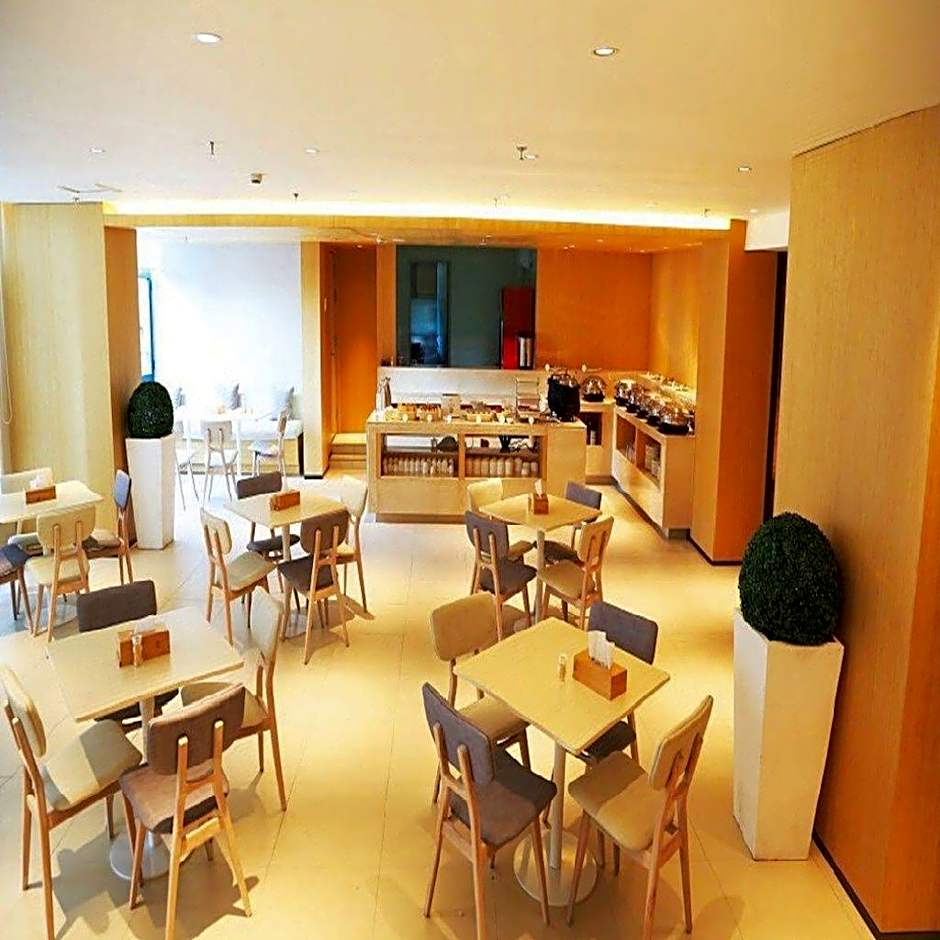 JI Hotel Jiayuguan Pedestrian Street