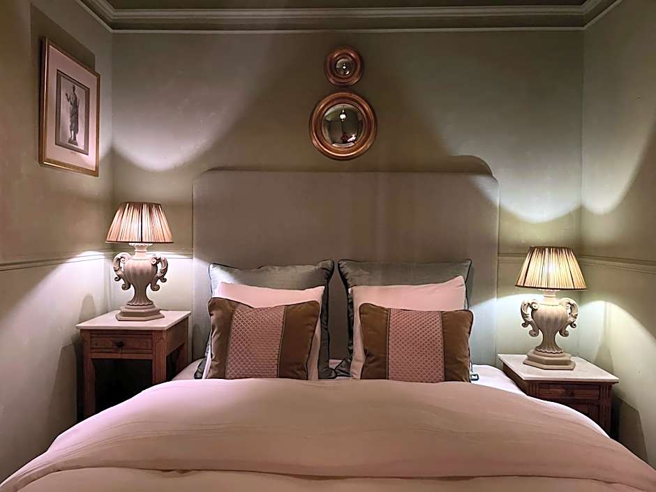 Guesthouse Nights by Morpheus