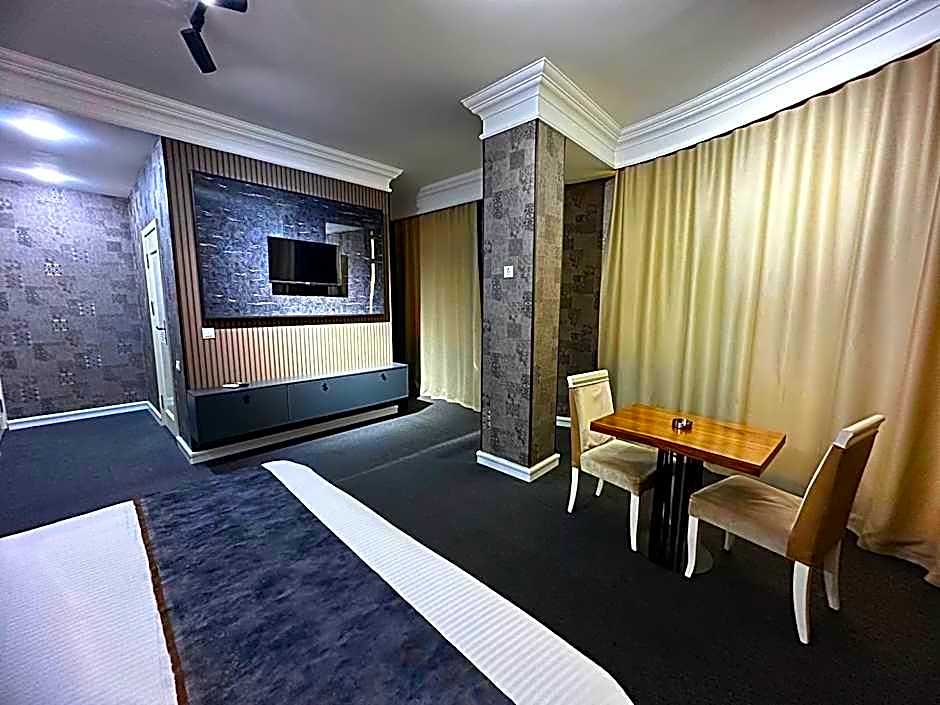 Amber Hotel