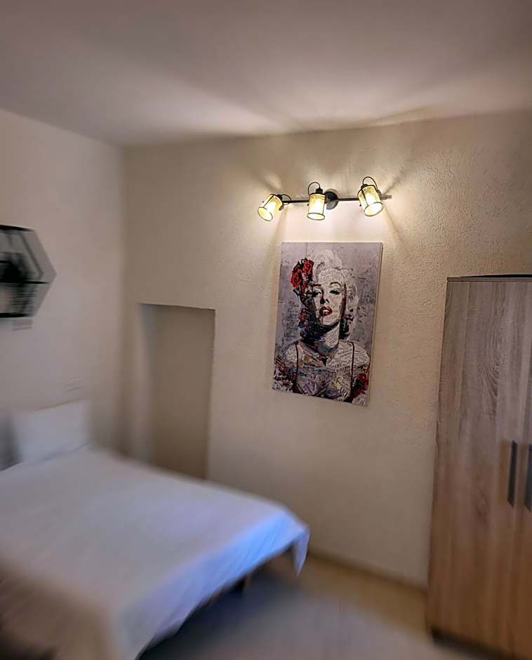 Maya Guest House - German Colony & Baháí Gardens, Haifa