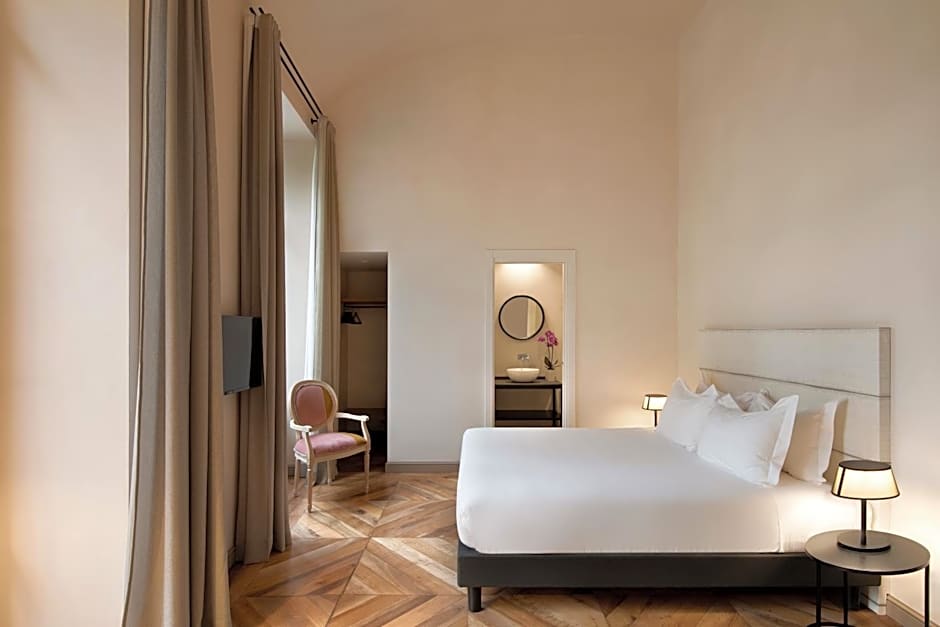 Opera35 Boutique Hotel