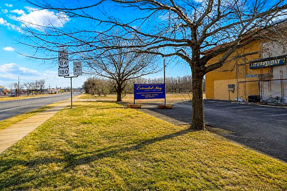 Extended Stay Motel - Snyder