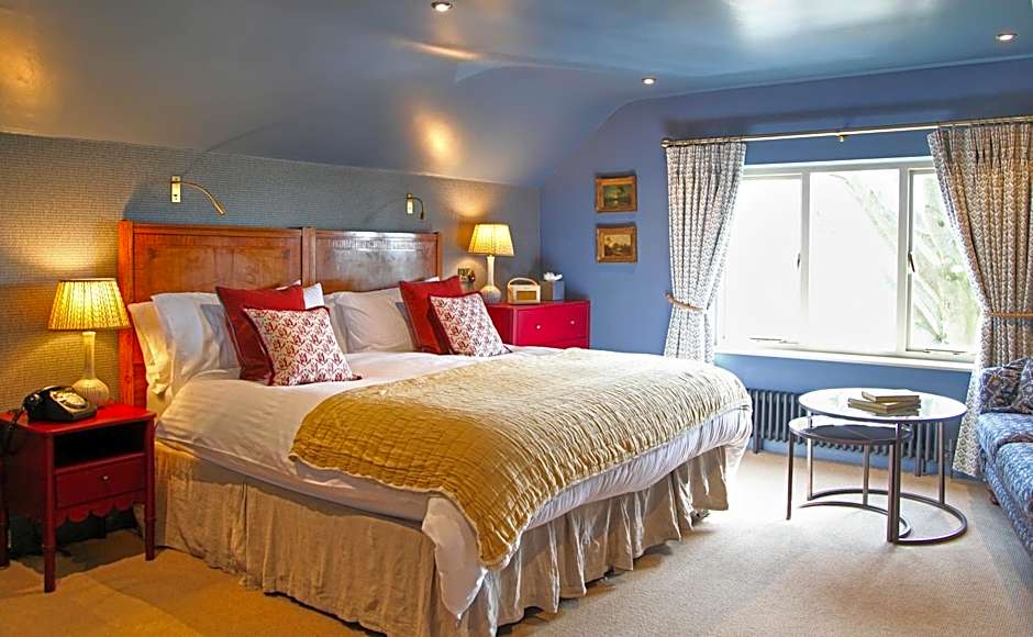 Stone House Hotel