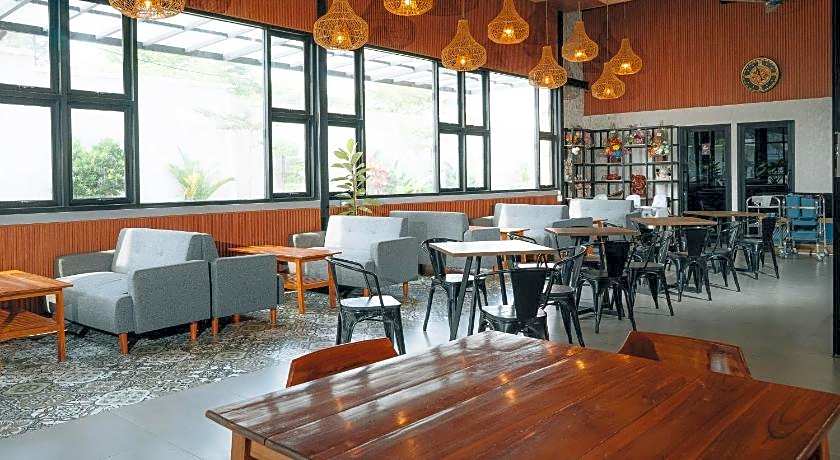 Sans WM Hotel Blitar