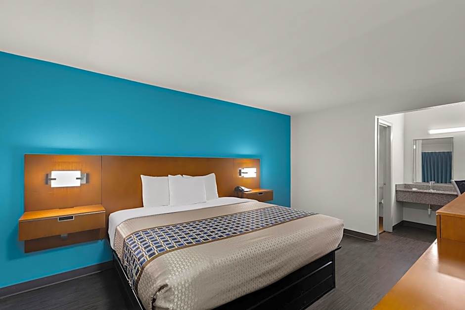 Rodeway Inn Commerce