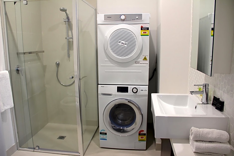 Whitehorse Apartments Hotel