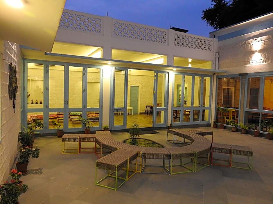 Jaipur Jantar Hostel