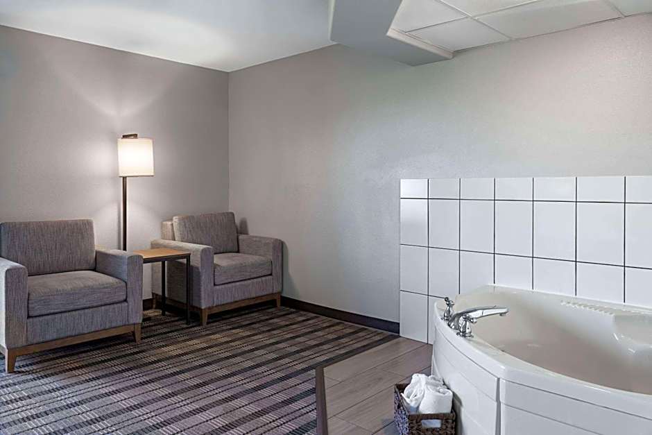 AmericInn by Wyndham Beaver Dam