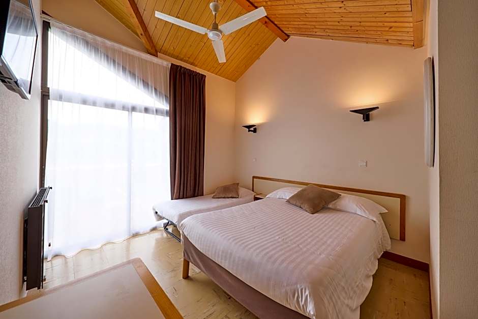Hôtel-Restaurant Le Calice Du Gevaudan - A75