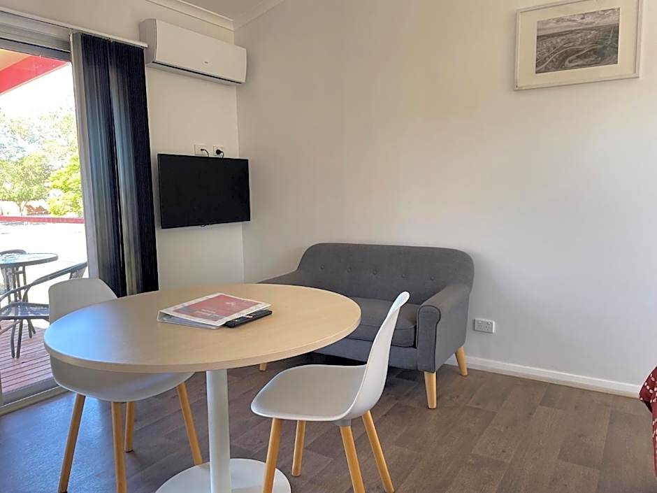 Cobar Caravan Park