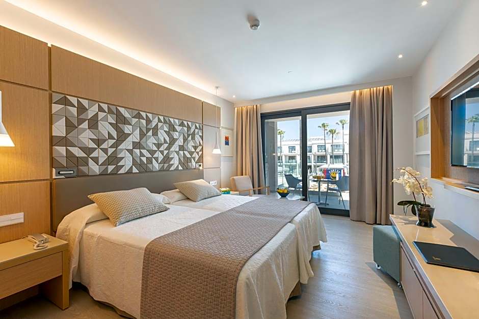 Hipotels Barrosa Park