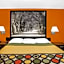 Super 8 by Wyndham Clive/W Des Moines