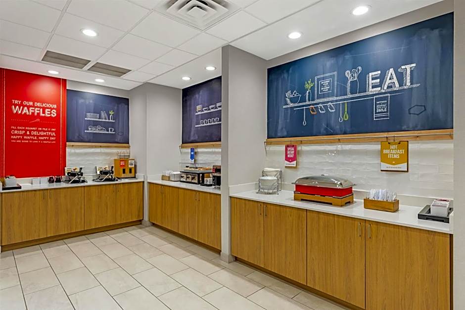 Hampton Inn By Hilton & Suites Plymouth