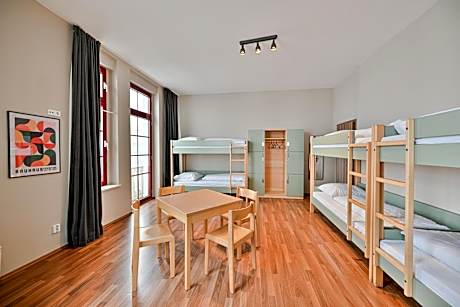 Bed in 6-Bed Dormitory Room