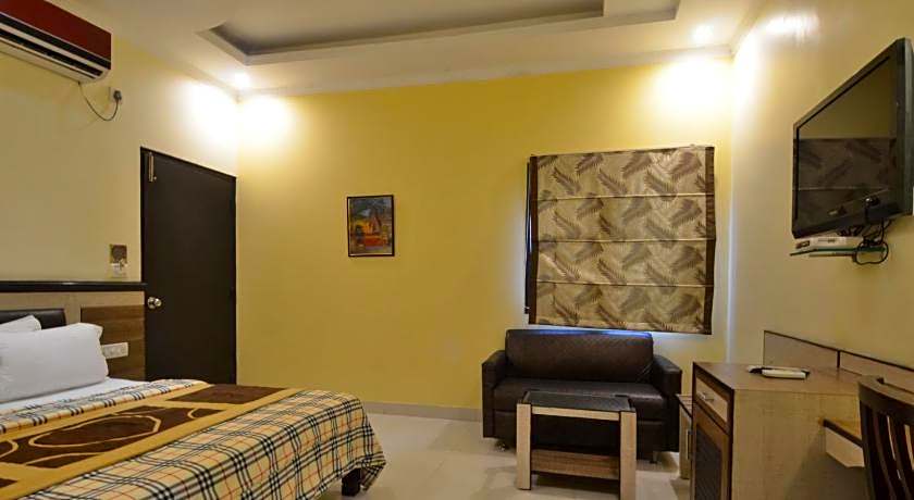 Hotel Sarovar Regency