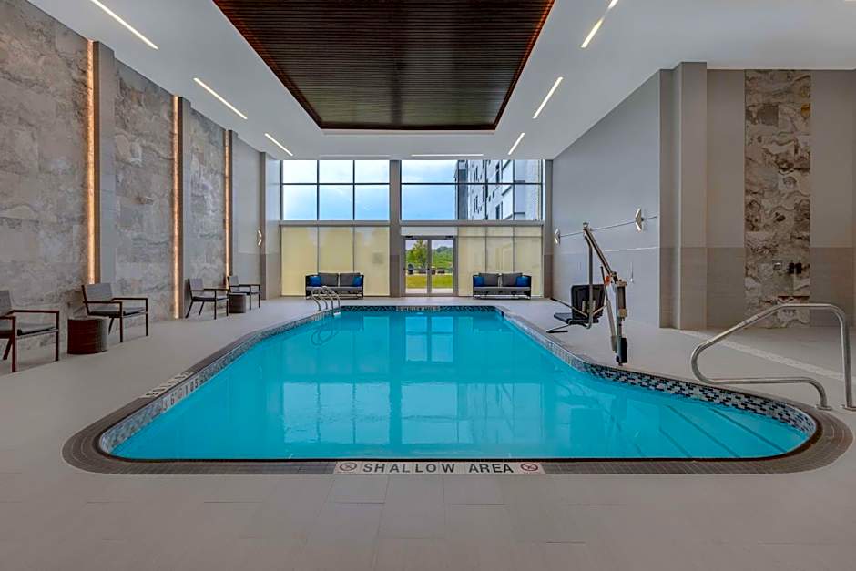 DoubleTree by Hilton Kingston