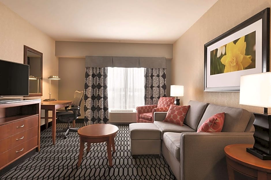 Hilton Garden Inn Akron-Canton Airport