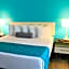 Howard Johnson Suites by Wyndham San Diego Chula Vista/BayFt
